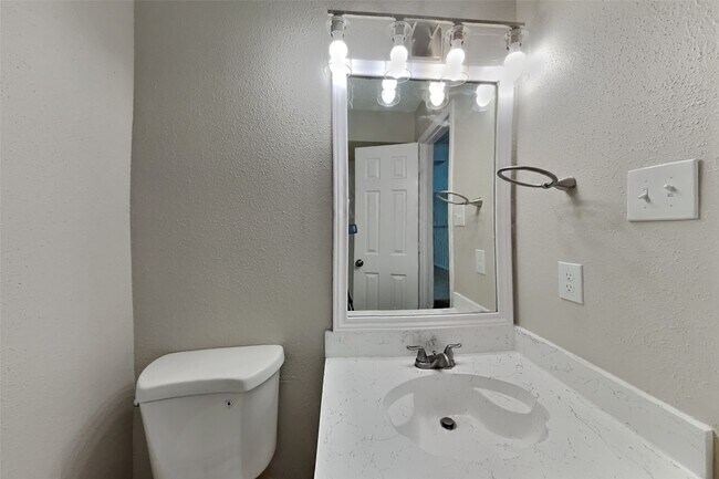 Building Photo - 1343 Edenderry Ln