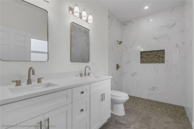 Building Photo - 7539 Bernal Dr