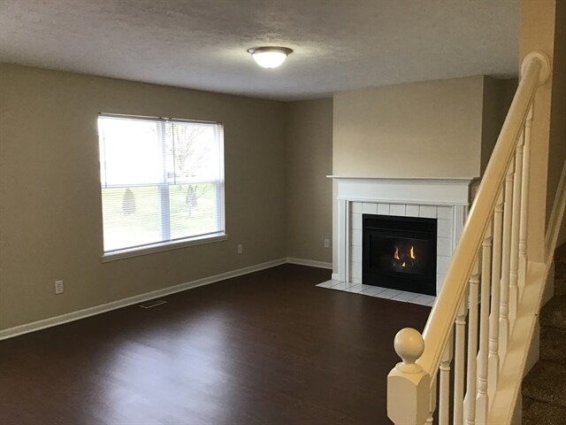 Building Photo - 2318 Lammermoor Cir