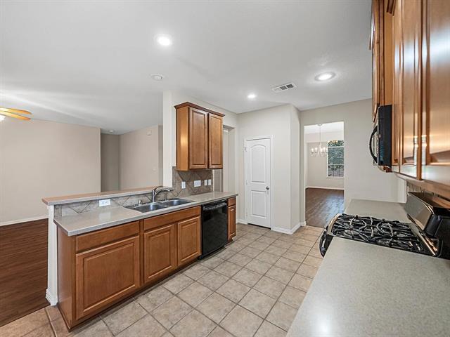 Building Photo - 2861 Laurel Oak Dr