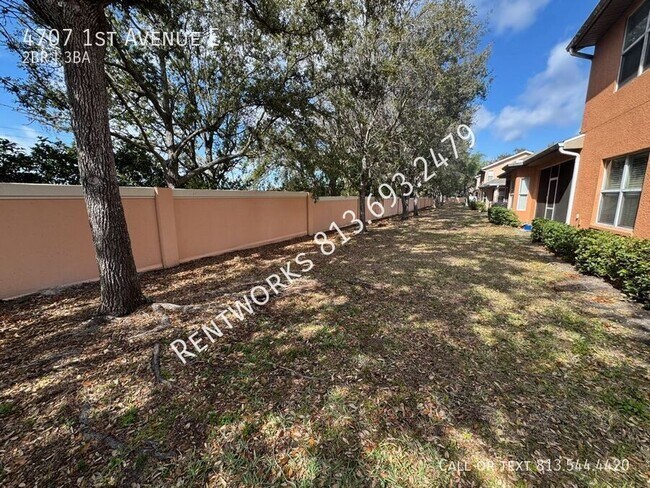 Building Photo - 4707 1st Ave E