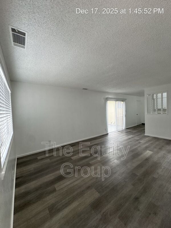 Building Photo - 2726 S Sallee Ct