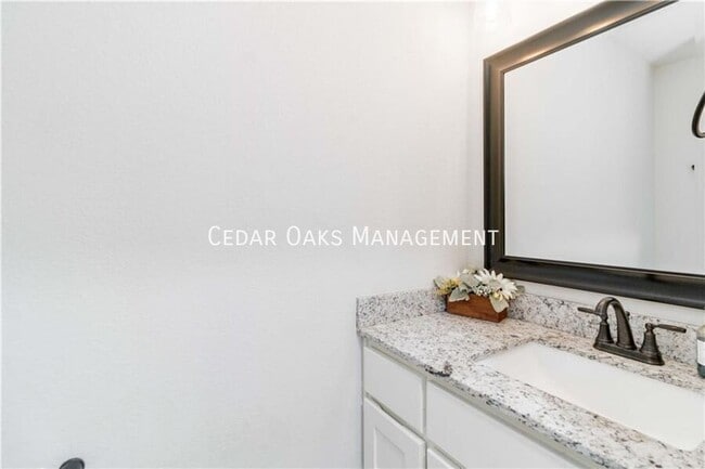 Building Photo - 645 Sugar Creek Rd