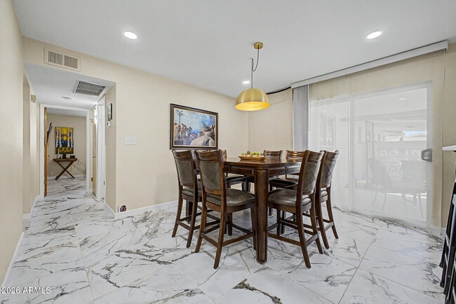 Building Photo - 264 N 54th St
