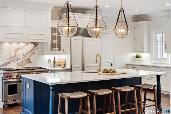 Building Photo - 1421 Oenoke Ridge