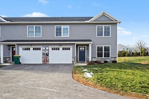 Building Photo - 120 HART