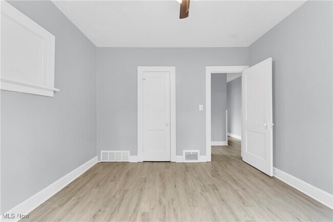 Building Photo - 13605 Othello Ave