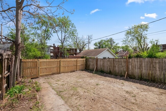 Building Photo - 3324 Louisiana Ave