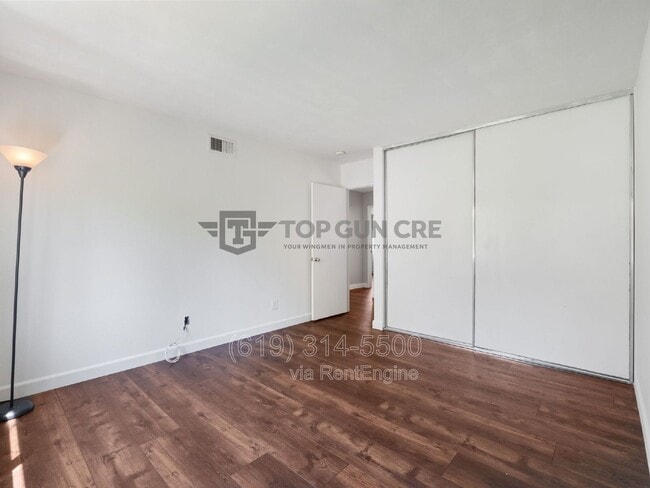 Building Photo - 523 Whitesage Rd
