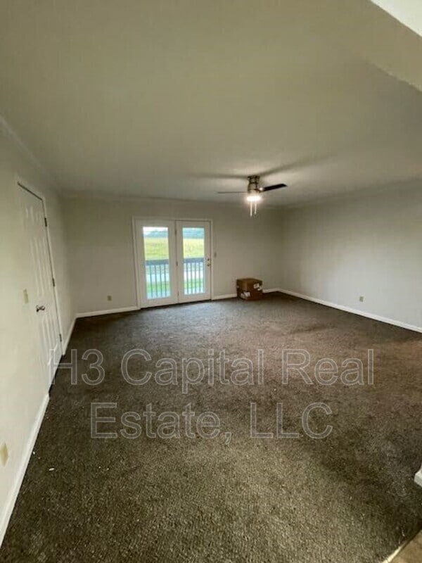 Building Photo - 130 Brookview Dr