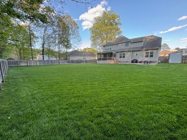 Building Photo - GRASSFIELD - Lauren's Cove