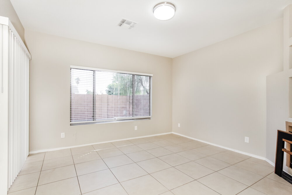 Building Photo - 1750 W Union Hills Dr