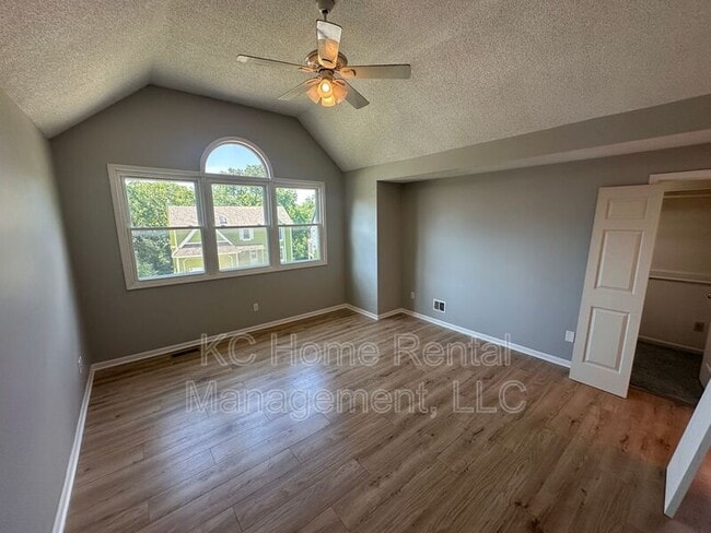 Building Photo - 15137 W 132nd St