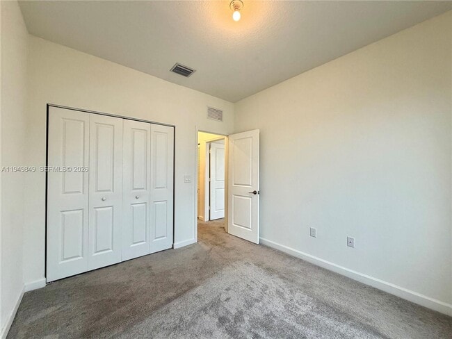 Building Photo - 21050 NE 8th Ave