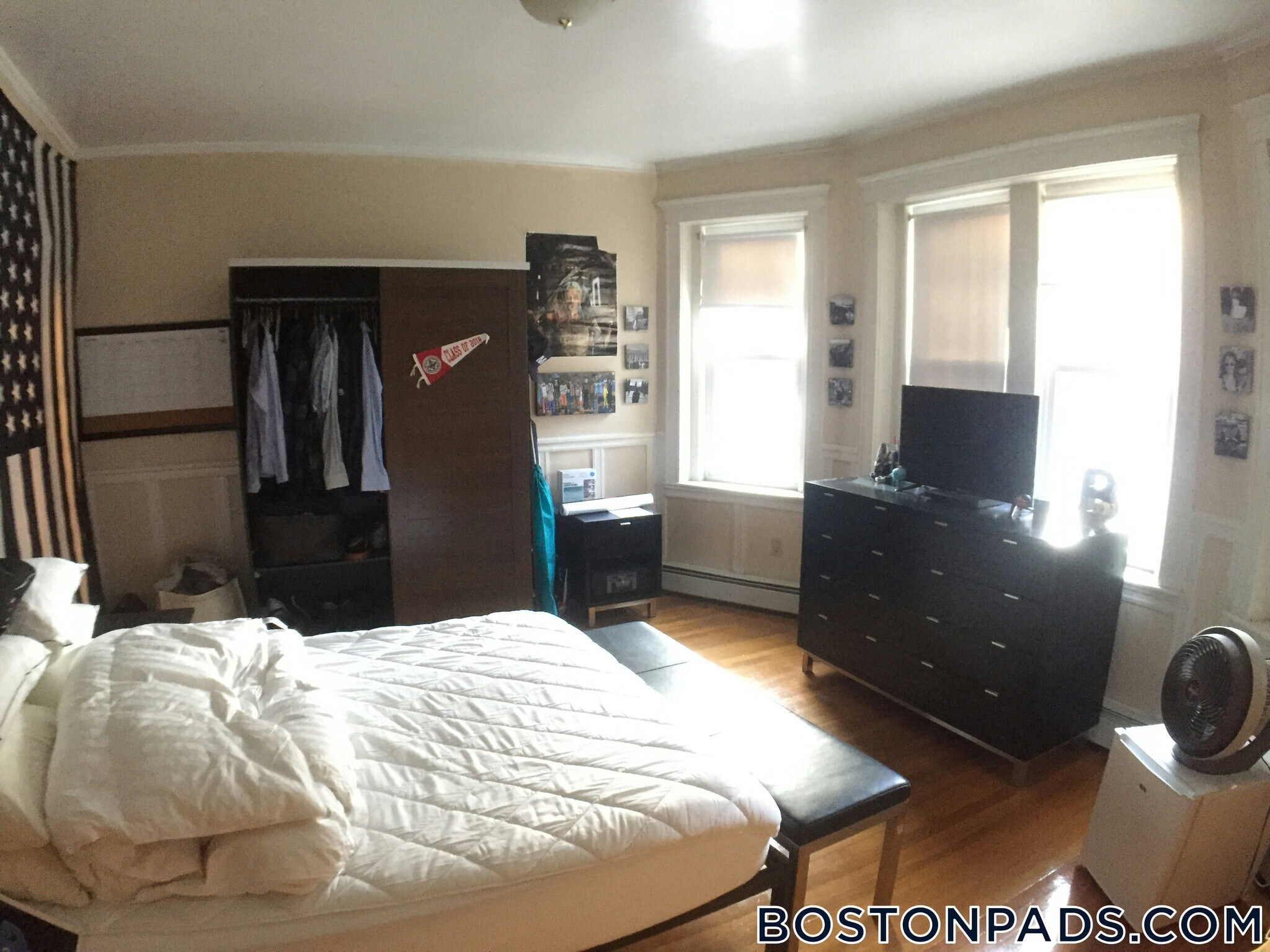 Building Photo - 157 Thorndike St