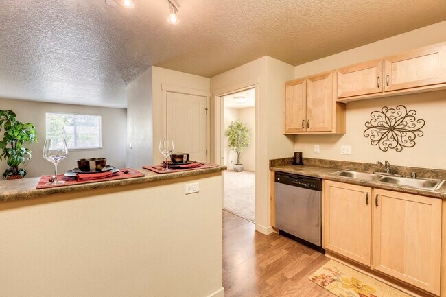 Vancouver, WA Modern Kitchen - Lewis Ridge