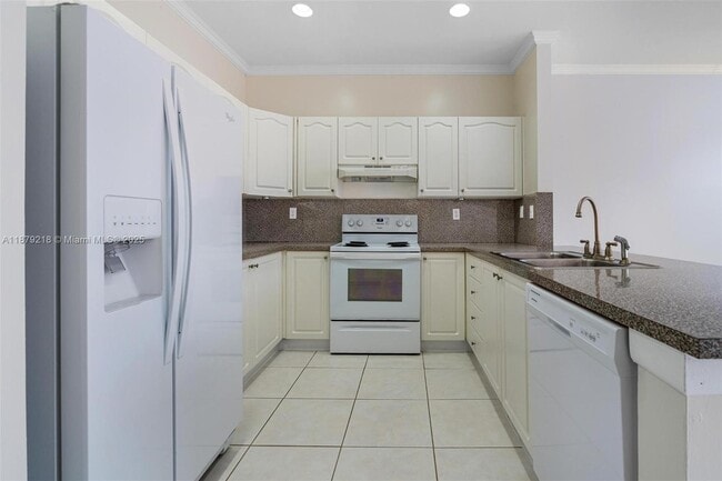 Building Photo - 9135 SW 203rd Terrace
