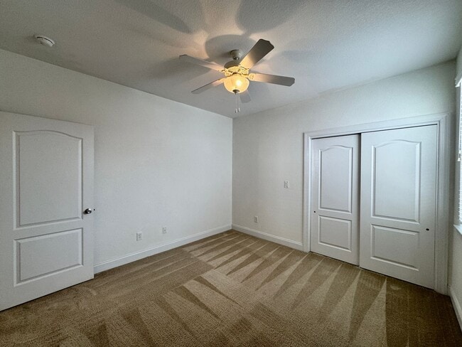 Building Photo - Ready 04-01-26! A Shadowlawn Condo w/Rooftop Deck - 3 Primary Suites - Outdoor Shower - Pet Frien...