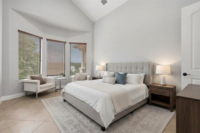 Building Photo - 17813 Kingfisher Ridge Dr