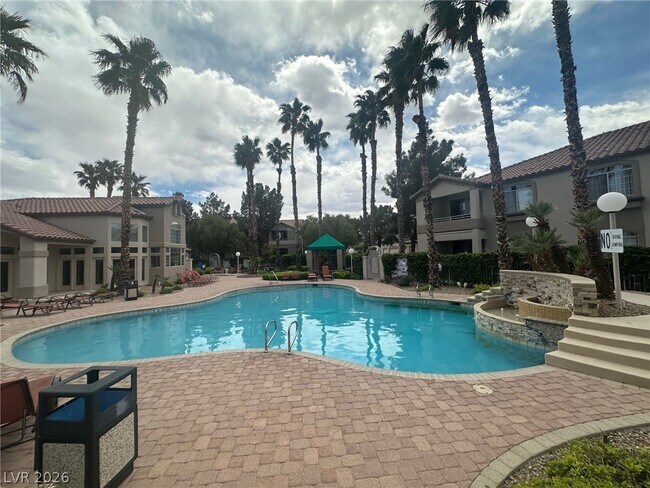 Building Photo - 75 N Valle Verde Dr