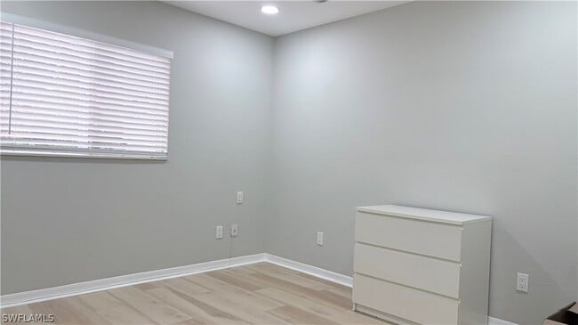 Building Photo - 59 Camelot Gardens Blvd