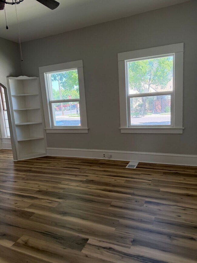 Building Photo - Warm and Charming 2 Bedroom Home in Newman for Rent!
