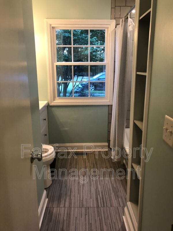 Building Photo - 1113 Marlborough Rd