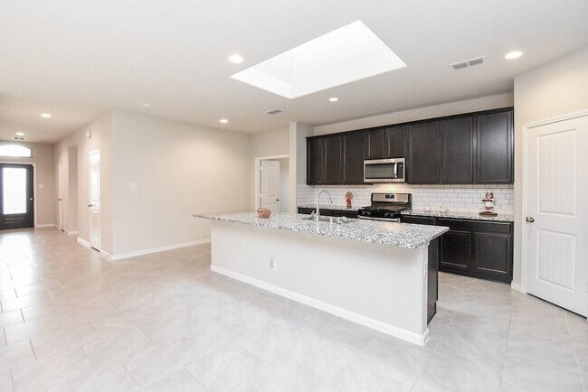 Building Photo - 1334 Bellingham Park Dr