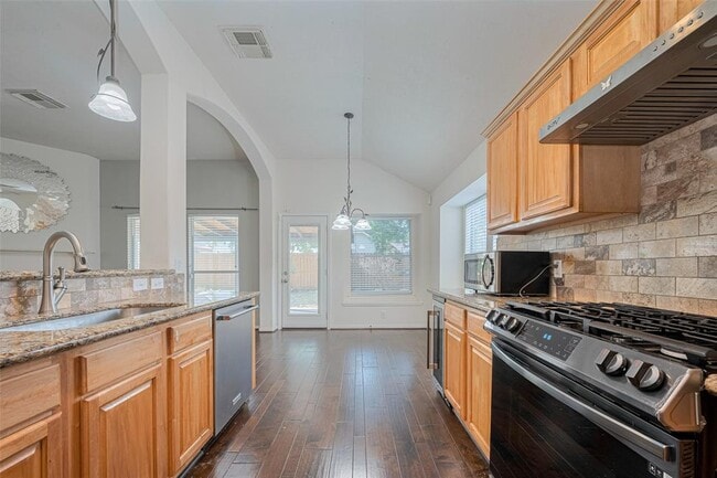 Building Photo - 14111 Norgrove Ct