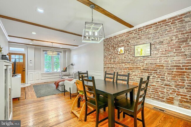 Building Photo - 3436 Elm Ave