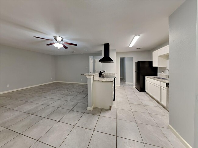 Building Photo - 3 BR/2BA | Renovated Single Family Home |  | 2-Car Covered Parking | Gated backyard!