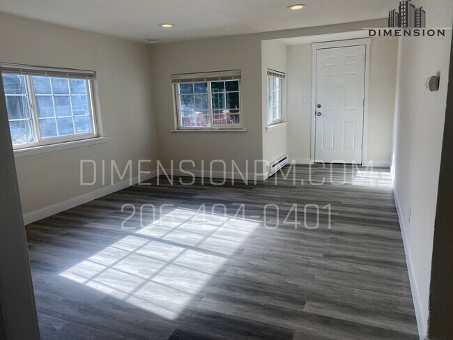 Building Photo - 1310 Poindexter Ave W