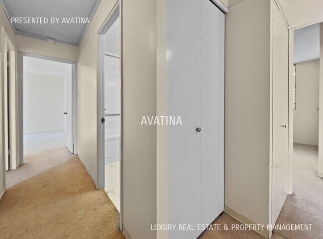 Building Photo - 46-255 Kahuhipa St A301-