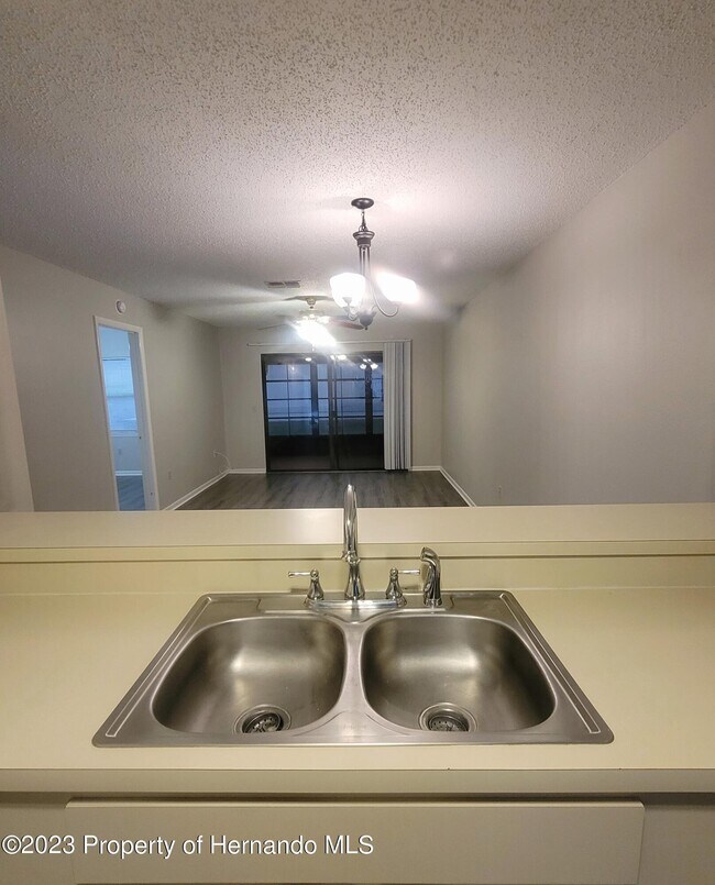 Building Photo - 410 Landing Blvd