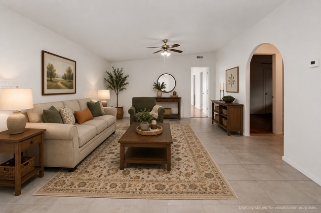 Building Photo - Spacious 4 Bedroom Home with 3 Full Baths & Large Fenced Yard