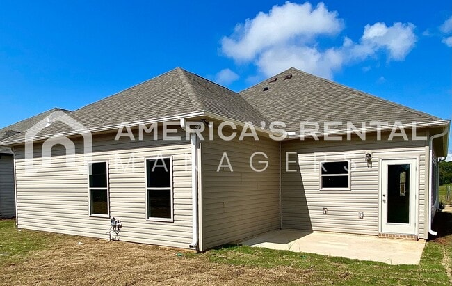 Building Photo - Home for Rent in Tuscaloosa, AL.. Availabl...