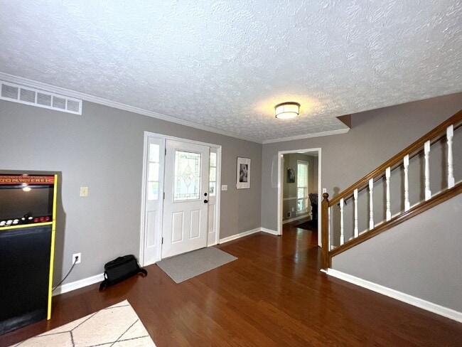 Building Photo - 3324 Devaughn Dr