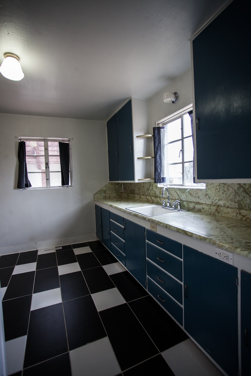 Building Photo - 250 N 17th St