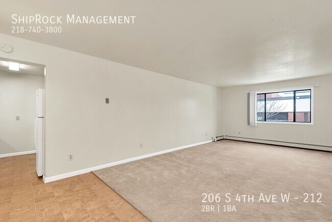 Building Photo - 206 S 4th Ave W