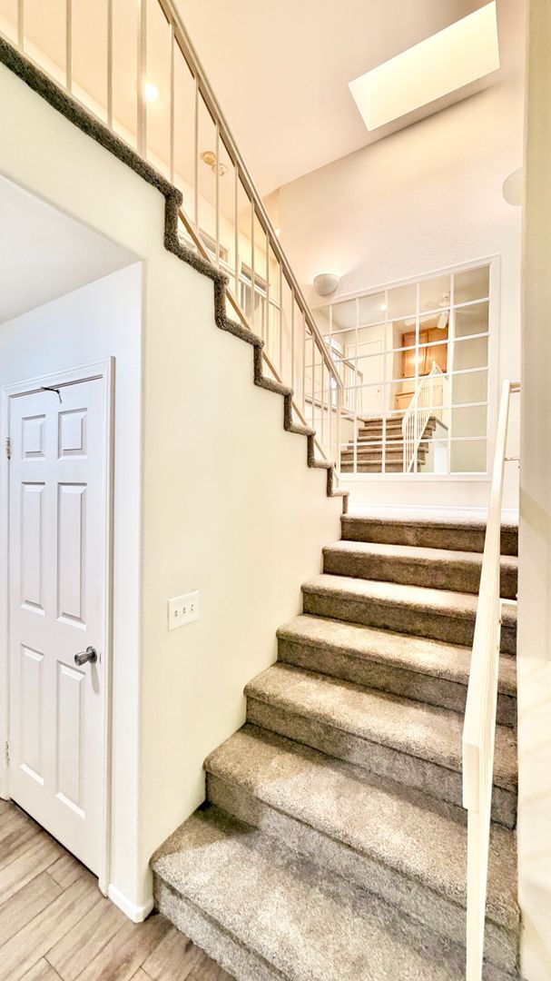 Building Photo - Beautifully Updated Two-Story Townhome on the Pala Mesa Golf Course in Fallbrook!