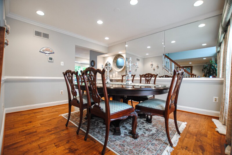 Building Photo - 9321 Ravenridge Rd