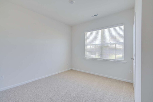 Building Photo - One Story 4-Bed Home in Fuquay-Varina