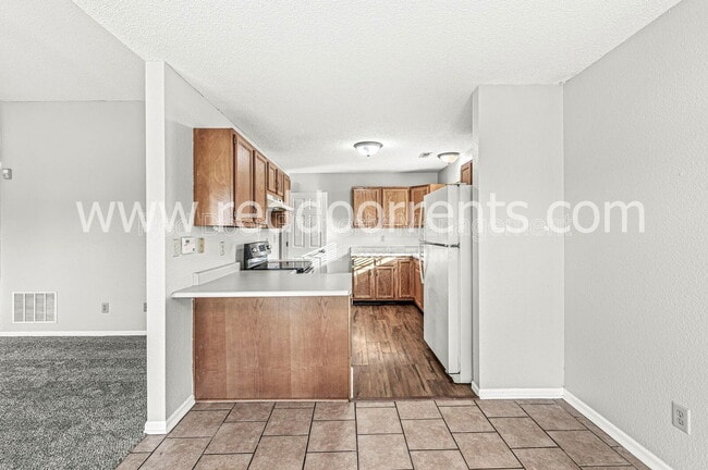 Building Photo - 6421 Longhorn Ct