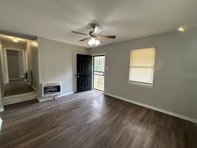 Building Photo - 4496 Range Line Rd