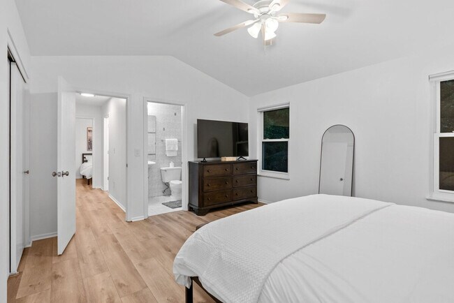 Building Photo - 16401 Baja Ct