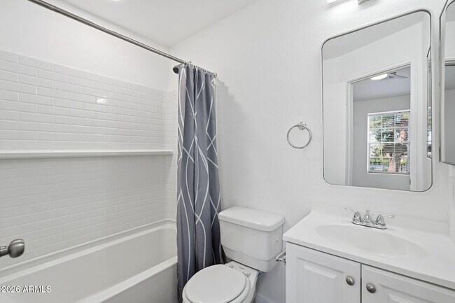 Building Photo - 18804 N 33rd Dr