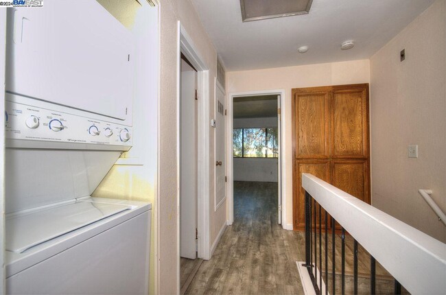 Building Photo - 6341 Joaquin Murieta Ave