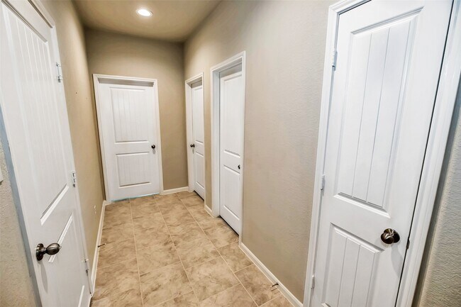 Building Photo - 5435 Atwood Cyn Ct