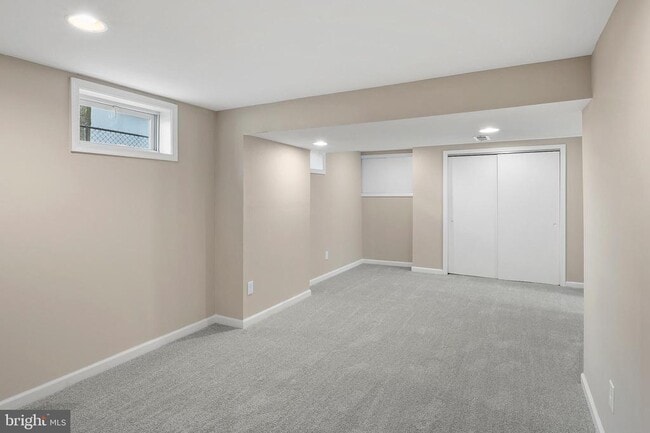 Building Photo - 4621 Greenhill Ave