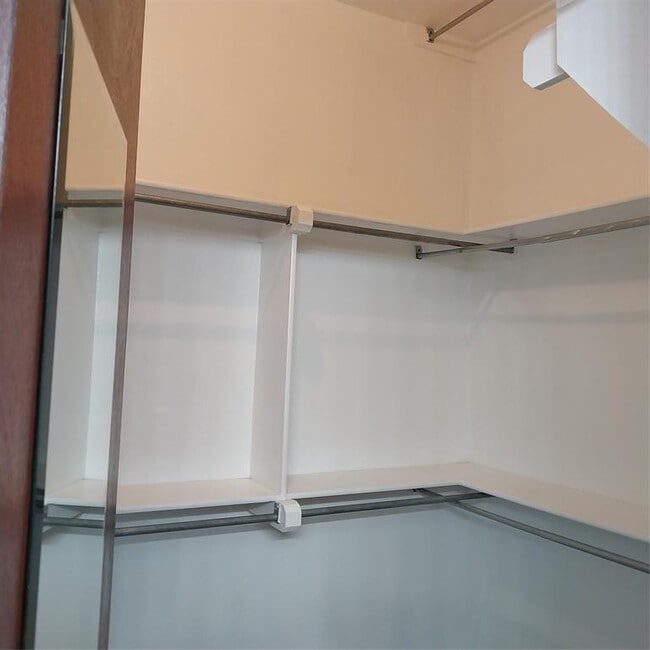 Building Photo - 16220 Sugar Loaf Dr